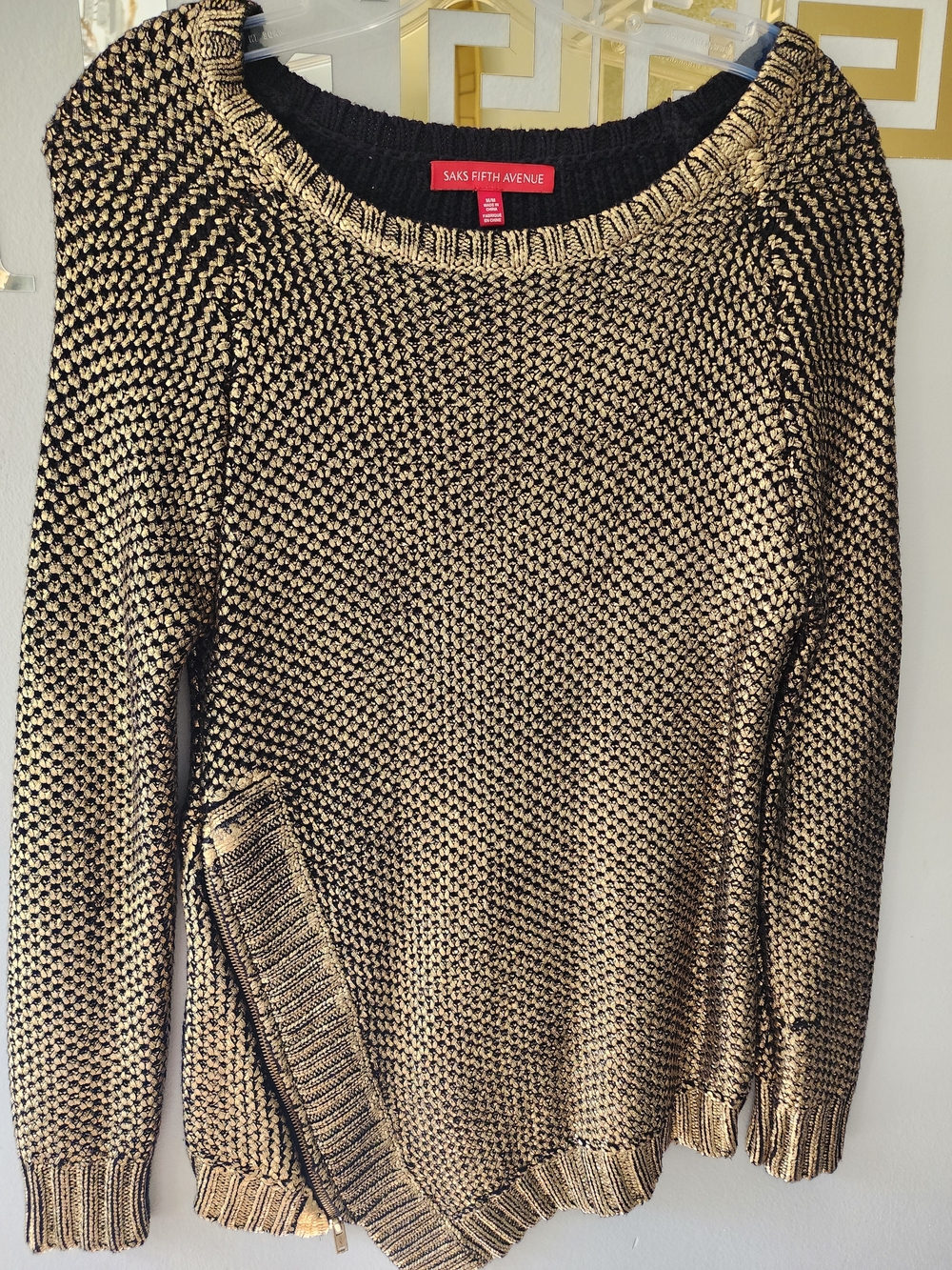 Saks Fifth Avenue Women’s Gold & Black Knit Sweater